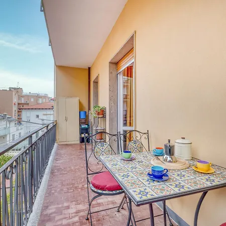Tullia Relax 650 M Dal Mare - Happy Apartment