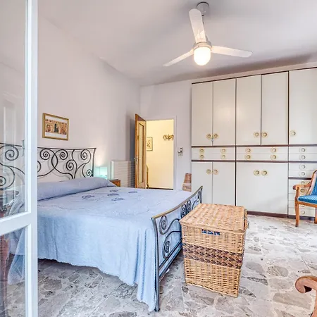 Tullia Relax 650 M Dal Mare - Happy Apartment *
